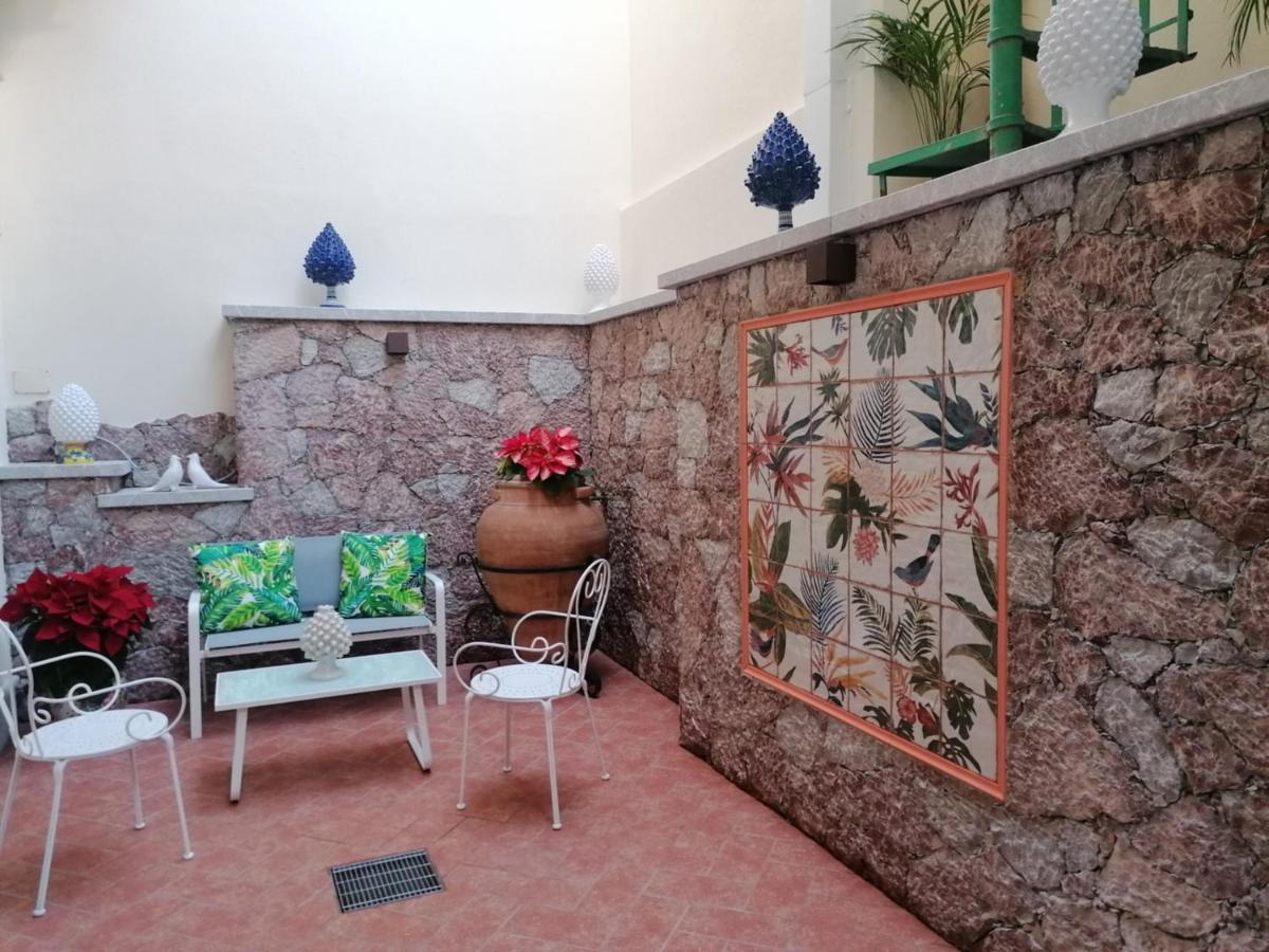 Luxury Apartment Carmen N 2 Centro Storico Di Таормина Екстериор снимка