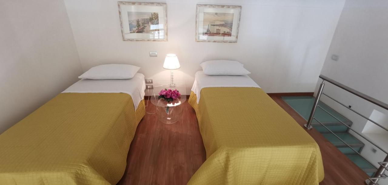 Luxury Apartment Carmen N 2 Centro Storico Di Таормина Екстериор снимка