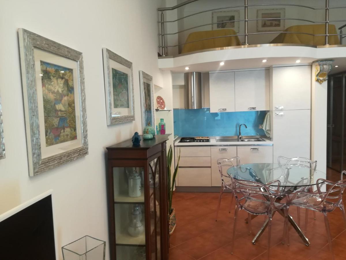 Luxury Apartment Carmen N 2 Centro Storico Di Таормина Екстериор снимка